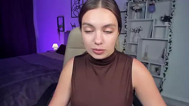 DaniellaLovely from StripChat is Freechat