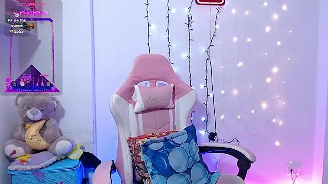 dannastevensXX from StripChat
