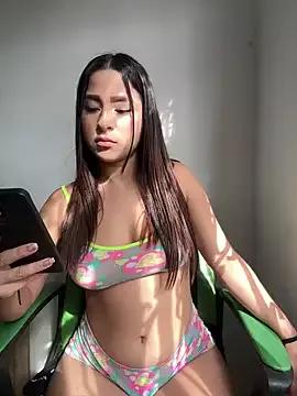 Danniela1_ from StripChat is Freechat
