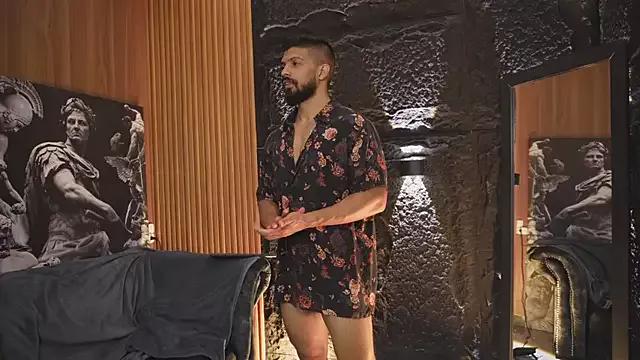 DannSaenz from StripChat