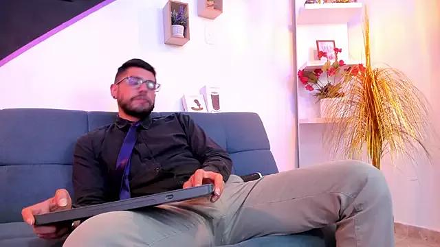 DanteWinter from StripChat is Freechat
