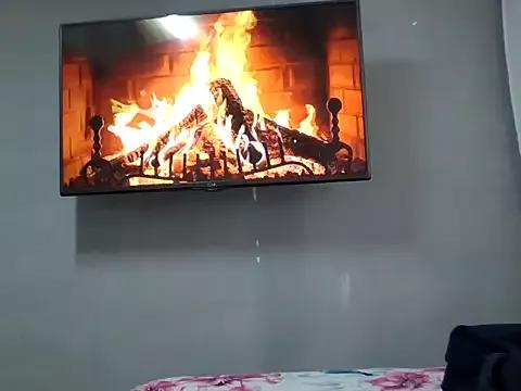 DaphneRosses from StripChat is Freechat