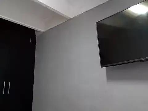 DaphneRosses from StripChat is Freechat