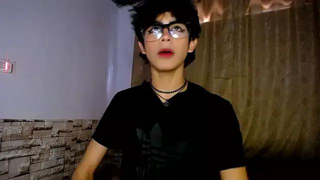 DaraKat18 from StripChat is Freechat