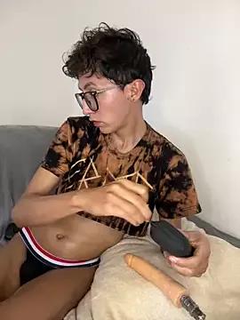 Explore our live girls sluts from our Custom and Multi clubs and checkout exclusive access to highly interactive content, such as shape, hair, titties, pussy type and many more.
