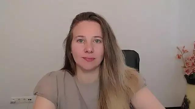 Darklure_ from StripChat is Freechat