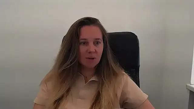 Darklure_ from StripChat is Freechat