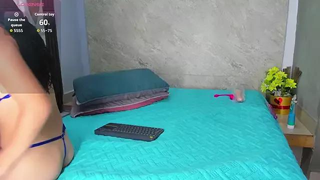 Davida_karol from StripChat is Freechat