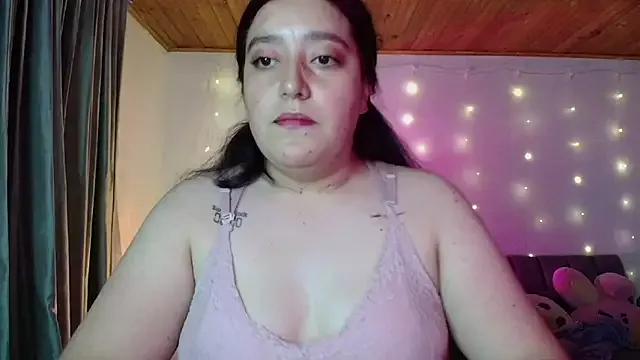 Explore our live girls sluts from our Custom and Multi clubs and checkout exclusive access to highly interactive content, such as shape, hair, titties, pussy type and many more.