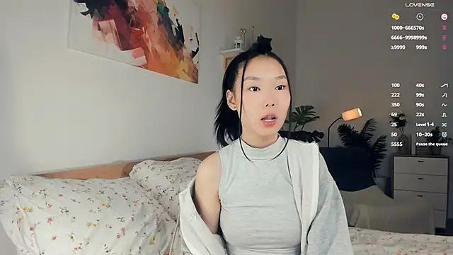 DayanaBundy from StripChat