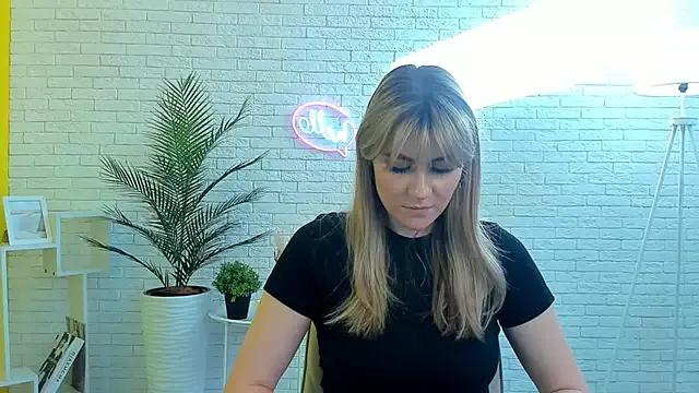 DaysiPlater from StripChat is Freechat