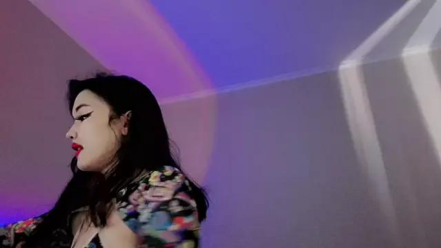 Dazzl1ngFire from StripChat