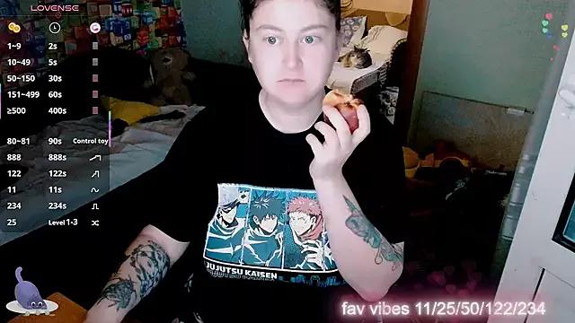 DazzzlingDame from StripChat