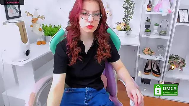 Explore our live girls sluts from our Custom and Multi clubs and checkout exclusive access to highly interactive content, such as shape, hair, titties, pussy type and many more.