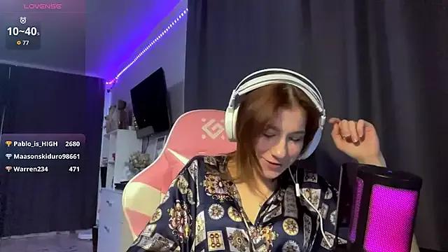 DedeTedrow from StripChat