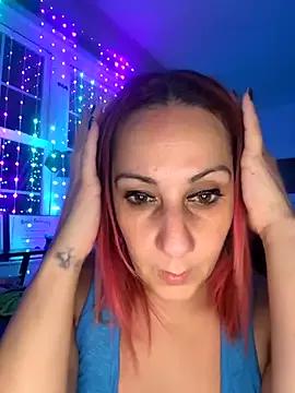 DeeLight124 from StripChat