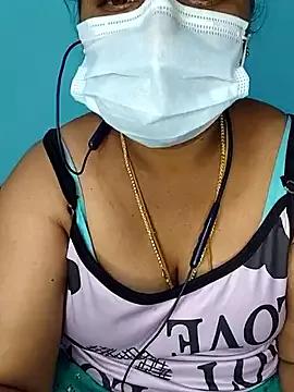 Deepika1432 from StripChat