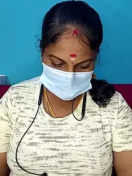 Deepika1432 from StripChat