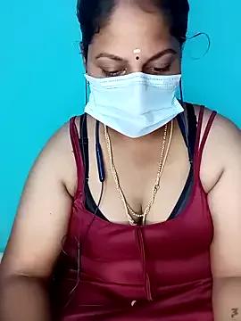 Deepika1432 from StripChat