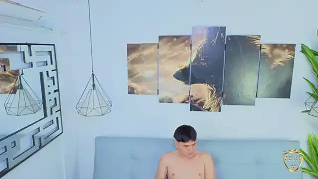 Explore our live girls sluts from our Custom and Multi clubs and checkout exclusive access to highly interactive content, such as shape, hair, titties, pussy type and many more.