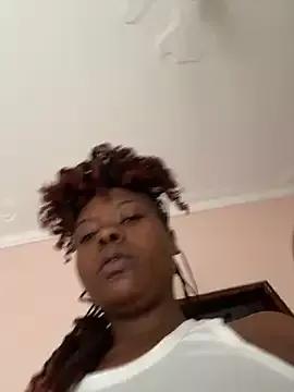 Dellah27 from StripChat