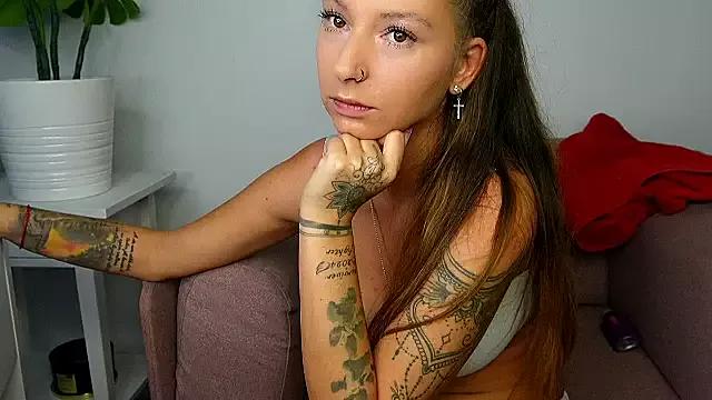 DemiDimarco from StripChat is Freechat
