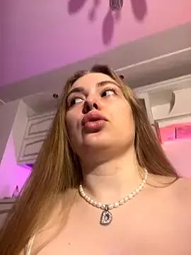 Explore our live girls sluts from our Custom and Multi clubs and checkout exclusive access to highly interactive content, such as shape, hair, titties, pussy type and many more.