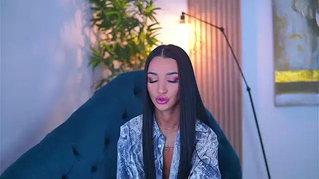 DeniseDevilles from StripChat is Freechat