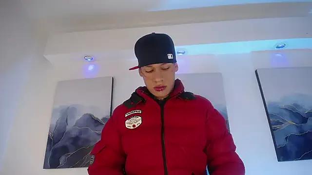 DereckStorm from StripChat is Freechat