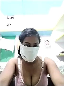 Desiqueensneha webcams show profile image 