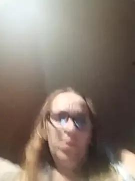 Dettybitch40 from StripChat