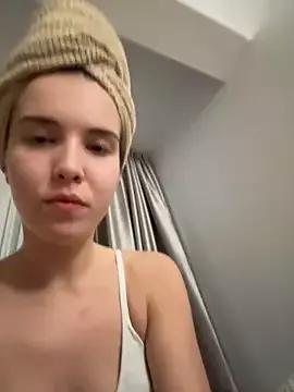 Diamond_lucyy from StripChat is Freechat
