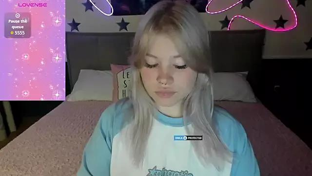 Diana_Dream from StripChat is Freechat