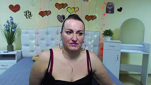 Explore our live girls sluts from our Custom and Multi clubs and checkout exclusive access to highly interactive content, such as shape, hair, titties, pussy type and many more.