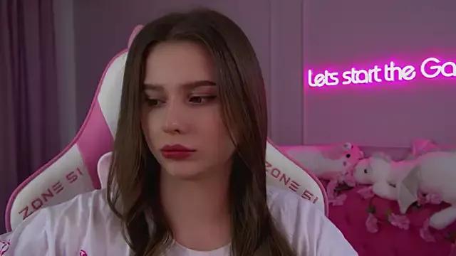 Explore our live girls sluts from our Custom and Multi clubs and checkout exclusive access to highly interactive content, such as shape, hair, titties, pussy type and many more.