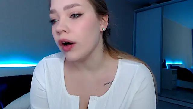 Explore our live girls sluts from our Custom and Multi clubs and checkout exclusive access to highly interactive content, such as shape, hair, titties, pussy type and many more.