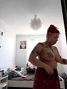 divine_eve from StripChat