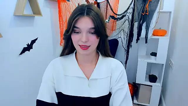 DivineAmour from StripChat is Freechat