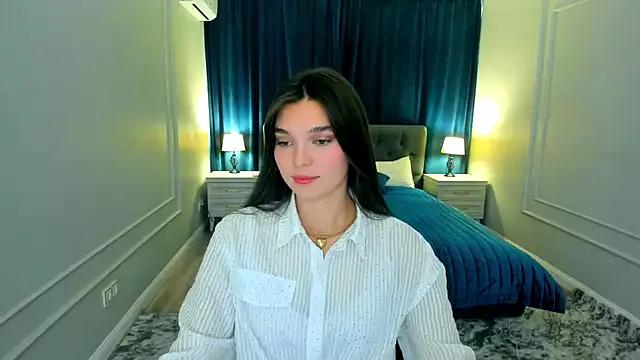 DivineAmour from StripChat