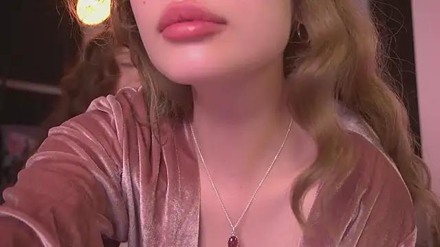 Explore our live girls sluts from our Custom and Multi clubs and checkout exclusive access to highly interactive content, such as shape, hair, titties, pussy type and many more.