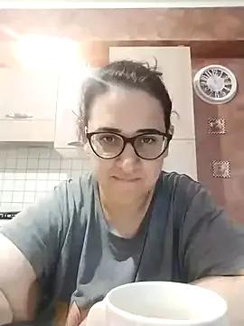 Dolcecurvy from StripChat is Freechat