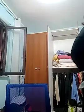 Explore our live girls sluts from our Custom and Multi clubs and checkout exclusive access to highly interactive content, such as shape, hair, titties, pussy type and many more.