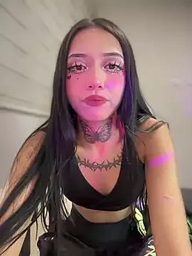 DOLL_ANDY from StripChat