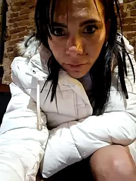 Doll_Loren from StripChat