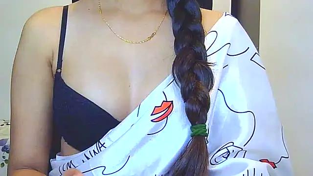 doll_sawra from StripChat