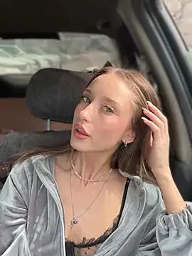 Dollar_Doll from StripChat