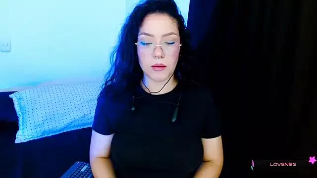 DollCam__ from StripChat