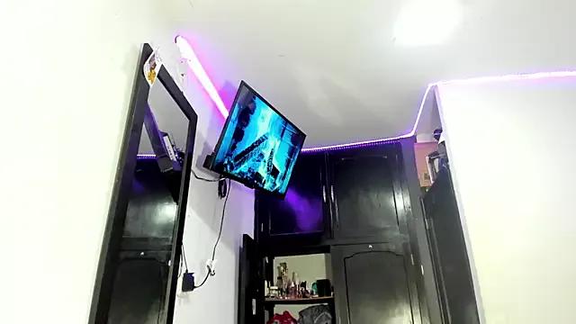 Dollcatalina from StripChat