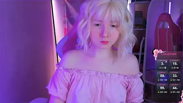 dollros from StripChat