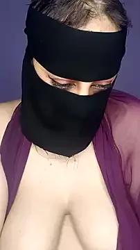 Dolly150 from StripChat is Freechat